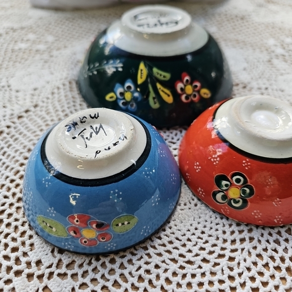 Handpainted Turkish Bowls Set Of 3. Signed On Two Not One One - Picture 7 of 10